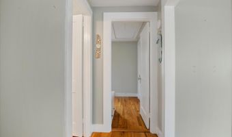 61 Old Phinneys Ln, Barnstable, MA 02630
