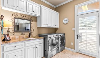 4334 La Hacienda Dr, Abilene, TX 79602