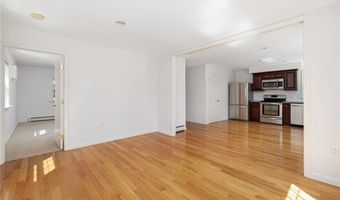 9 Spring St, Jamestown, RI 02835