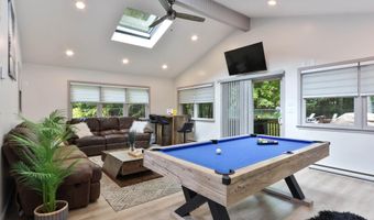 271 N SHORE Dr, Albrightsville, PA 18210