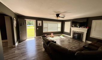 408 S Farr Ave, Andrews, SC 29510