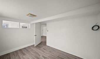 2963 Koali Rd D, Honolulu, HI 96826