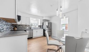 9684 Fox Ave, Allen Park, MI 48101