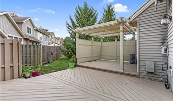 324 Buttermere Ln, Amherst, OH 44001