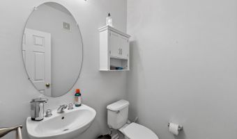 43371 LOCUST DALE Ter 107, Ashburn, VA 20147