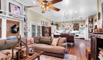 1098 Charles Marks Rd, Arnaudville, LA 70512