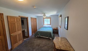 1537 270th St, Argyle, IA 52619