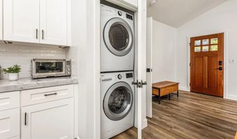 2335 Ivy Rd, Oceanside, CA 92054