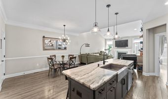 63 Great Hill Dr 63, Bethel, CT 06801