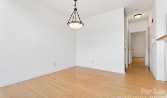 649 Raphael Pl, Charlotte, NC 28205