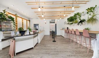 37 Main St, East Greenwich, RI 02818