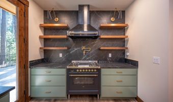 2044 Douglas Dr, Arnold, CA 95223