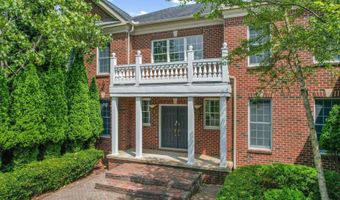 2086 Autumn Hill Dr, Ann Arbor, MI 48103