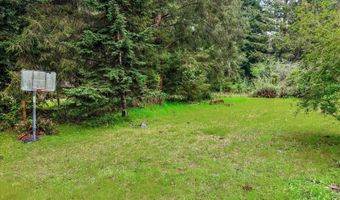 875 Aldergrove Rd, Arcata, CA 95521