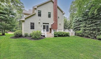 10 Owl Tree Ln, East Greenwich, RI 02818
