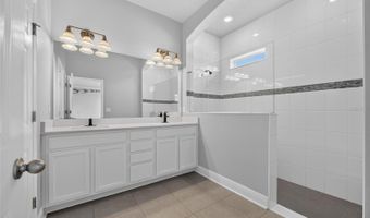 7322 PARADISO Dr, Apollo Beach, FL 33572