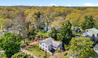 58 Grove St Ext, Branford, CT 06405