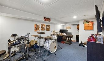 503 Beverly Dr, Allentown, PA 18104