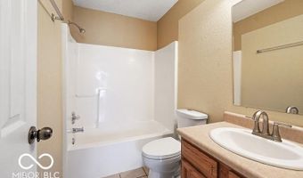 547 Deer Trail Dr, Indianapolis, IN 46217
