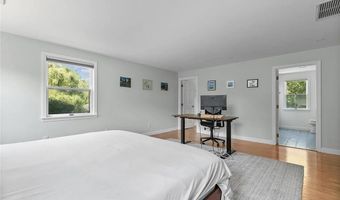 30 Battery Ln, Jamestown, RI 02835