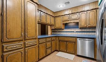 617 Wallace NW, Ardmore, OK 73401