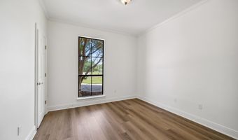 9832 S Vignes Lake Ave, Baton Rouge, LA 70817