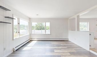 15 W Waterman Rd, Auburn, ME 04210