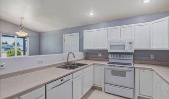 4005 GOLDEN Ct, Cheyenne, WY 82001