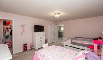 1661 Devonshire Ave, Avon, IN 46123