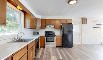 15 W Waterman Rd, Auburn, ME 04210
