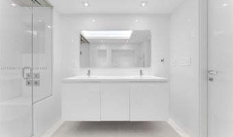 9801 Collins Ave 17P, Bal Harbour, FL 33154