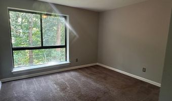 1713 GAINESVILLE St SE 101, Washington, DC 20020