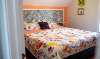 925 S 2nd St, Aberdeen, SD 57401