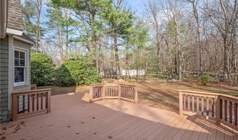 5 Lincoln Dr, North Smithfield, RI 02896