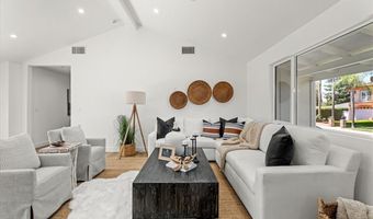 7901 Winsford, Westchester, CA 90045