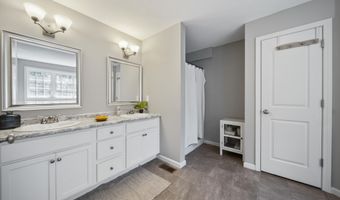 46 Isaac Foss Rd, Chester, NH 03036