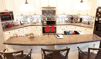 570 County Road 137, Alice, TX 78332