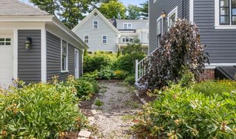 75 W Broadway, Bangor, ME 04401