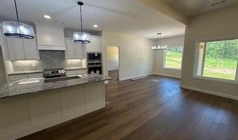 1000 Duke Dr, Bauxite, AR 72011