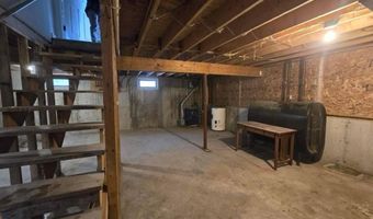 172 5th St, Bangor, ME 04401