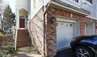 2 MARINA Dr, Bayonne, NJ 07002