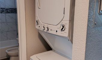 445 N 14th St D, Las Vegas, NV 89101