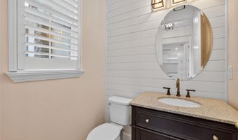 830 MANNS HARBOR Dr, Apollo Beach, FL 33572