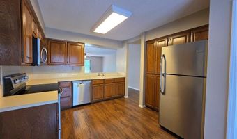 9 Fairway Dr, Bella Vista, AR 72714