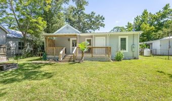 106 17th St, Apalachicola, FL 32320