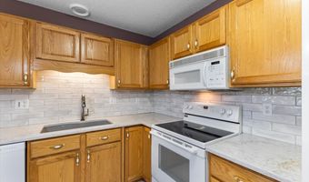 130 NW Georgetown Blvd 4, Ankeny, IA 50023