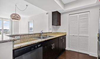 19501 W Country Club Dr 605, Aventura, FL 33180