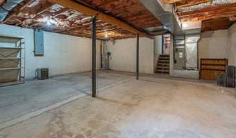 19464 Triple Crown Dr, Abingdon, VA 24211