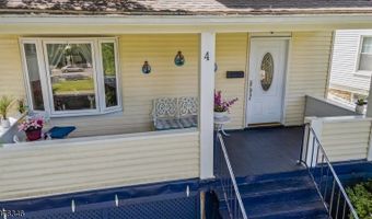 4 Park Heights Ave, Andover, NJ 07801
