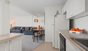 132 Hoffman Ave 207, Cranston, RI 02920